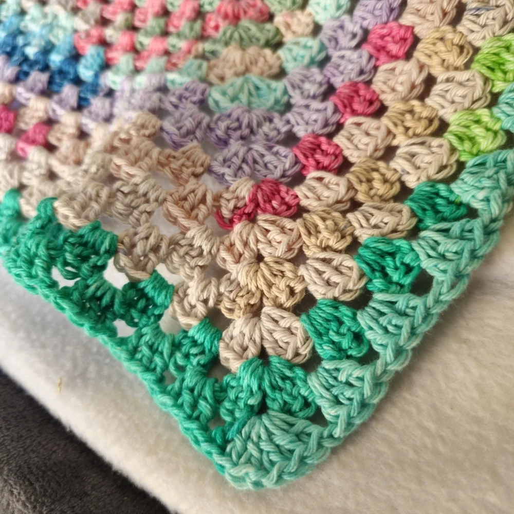 new never used Grandma Square Crochet Throw Blanket hand made about‎ 38x38